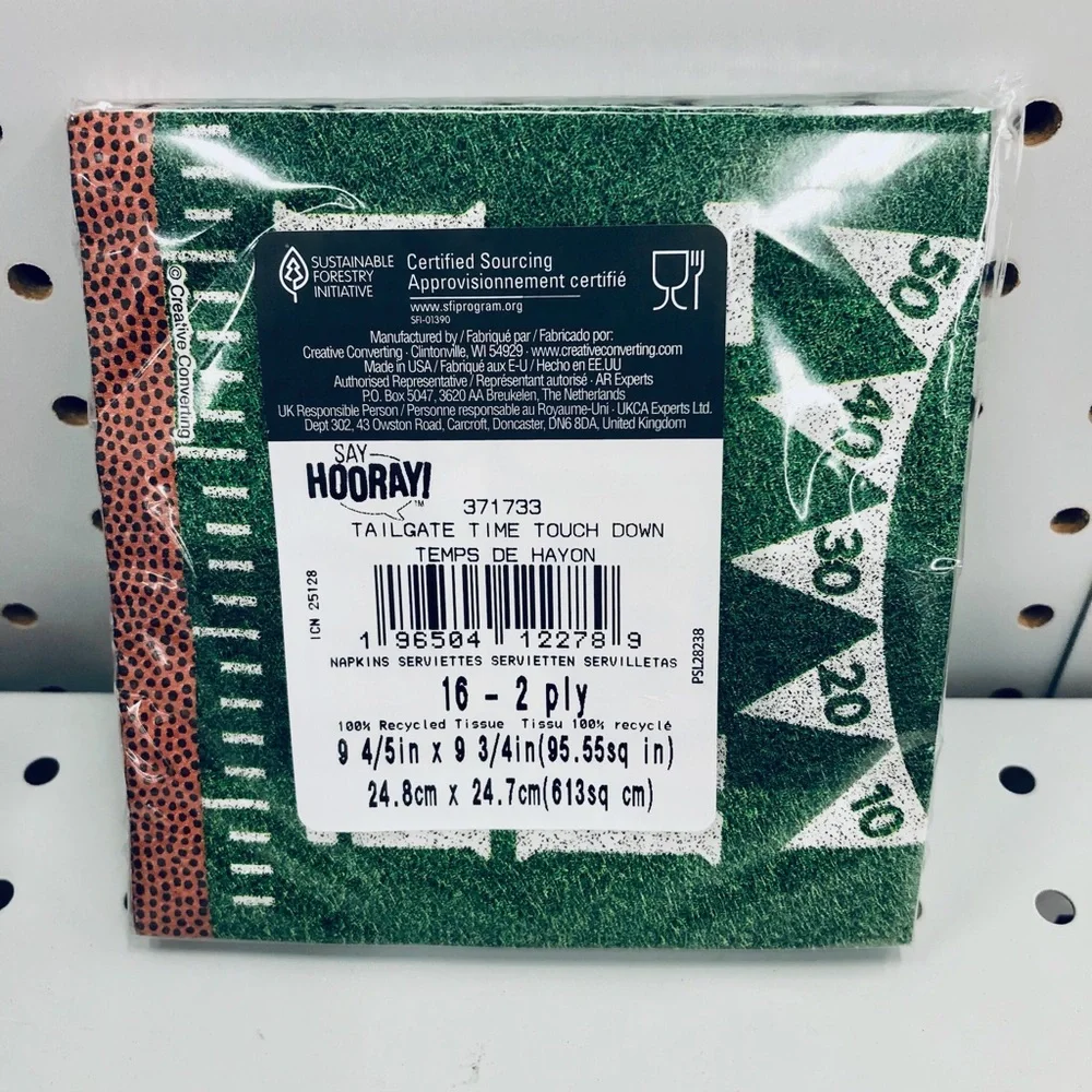 🏈$2🏈 NEW Paper Napkins Football Themed TOUCHDOWN! 16ct Green White